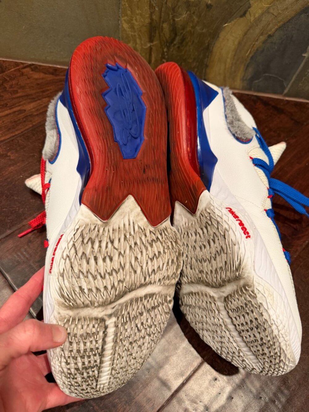 Nike LeBron 17 Low Tune Squad Space Jam Size 18 White Sneakers CD5007-100 - Picture 11 of 11
